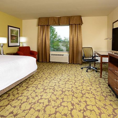 Hilton Garden Inn Greensboro Airport Exterior photo