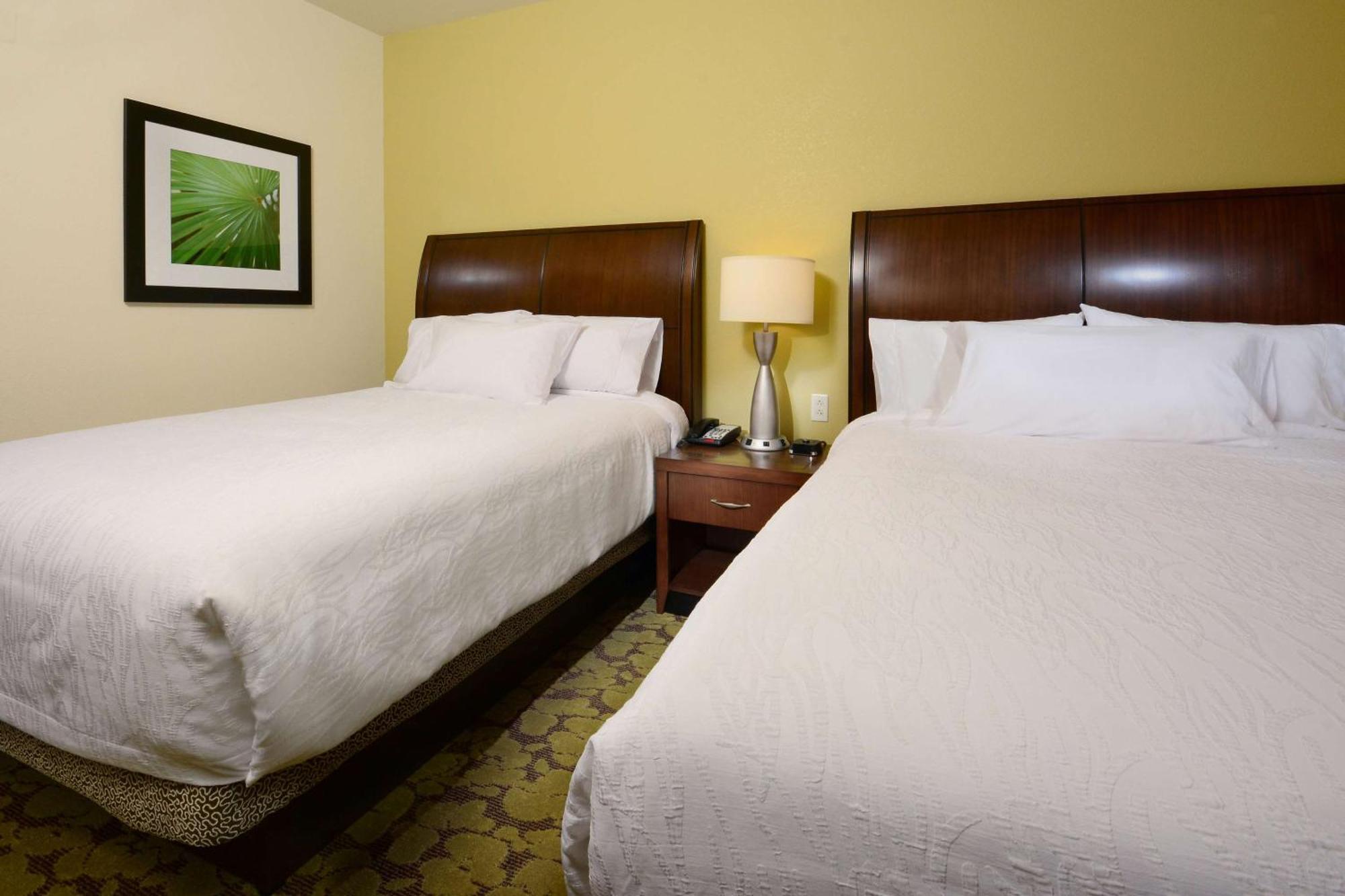 Hilton Garden Inn Greensboro Airport Exterior photo