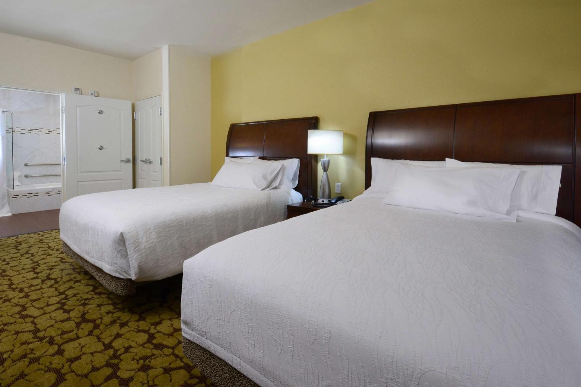 Hilton Garden Inn Greensboro Airport Exterior photo