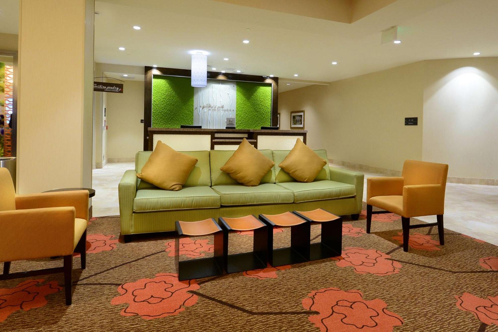 Hilton Garden Inn Greensboro Airport Exterior photo